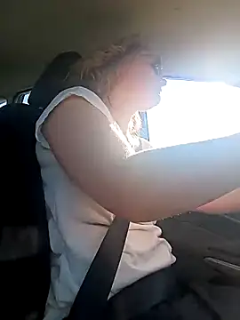 marilynecoquine online show from February 24, 2026, 1:23 pm