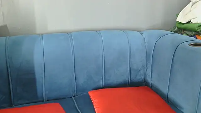 AddictiveAssCurves online show from May 20, 2026, 6:32 am