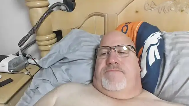 Snapshot of Bigbear0563 chatting on February 19, 2026, 5:21 pm Bigbear0563 online show from February 19, 2026, 5:21 pm