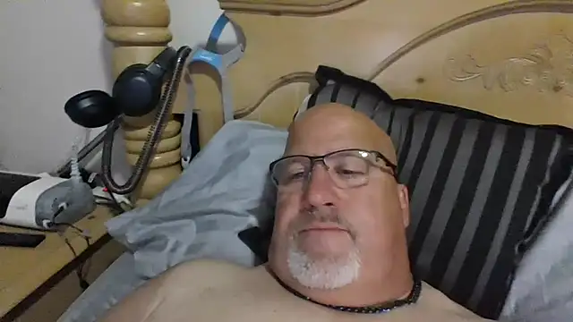 Bigbear0563 online show from September 21, 2025, 5:45 am