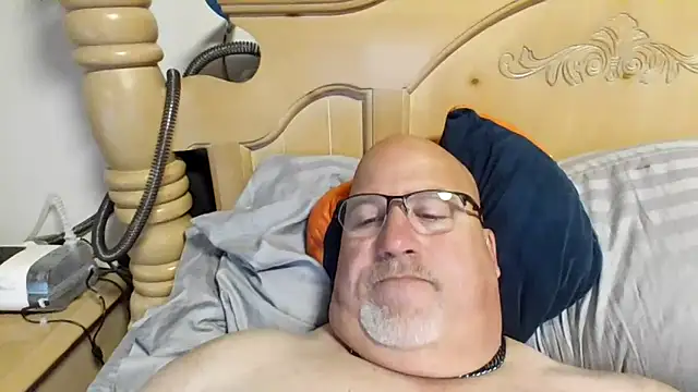 Snapshot of Bigbear0563 chatting on May 11, 2026, 3:40 pm Bigbear0563 online show from May 11, 2026, 3:40 pm