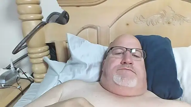 Snapshot of Bigbear0563 chatting on March 9, 2026, 4:54 pm Bigbear0563 online show from March 9, 2026, 4:54 pm