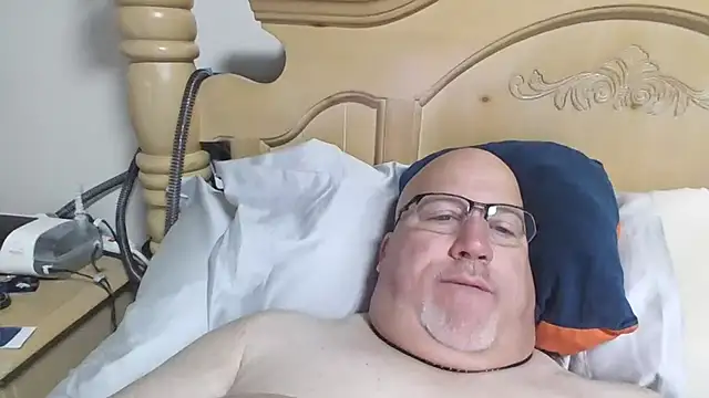 Snapshot of Bigbear0563 chatting on March 3, 2026, 3:19 pm Bigbear0563 online show from March 3, 2026, 3:19 pm