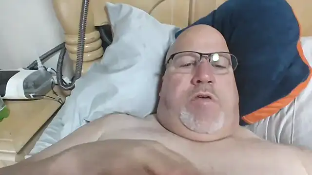 Snapshot of Bigbear0563 chatting on March 13, 2026, 5:18 pm Bigbear0563 online show from March 13, 2026, 5:18 pm