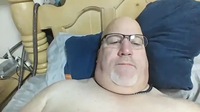 Snapshot of Bigbear0563 chatting on February 4, 2026, 5:19 pm Bigbear0563 online show from February 4, 2026, 5:19 pm