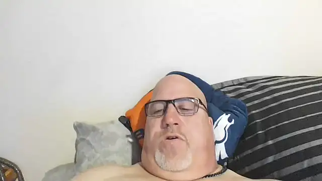 Bigbear0563 online show from March 11, 2025, 3:02 pm