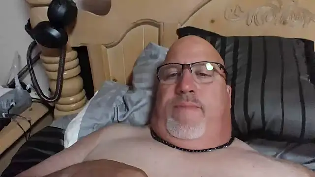 Bigbear0563 online show from September 28, 2025, 7:04 am