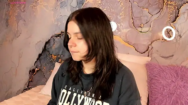 Mey moon online show from February 10, 2026, 11:59 pm