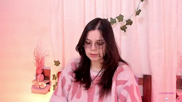 Mey moon online show from February 18, 2025, 4:14 pm