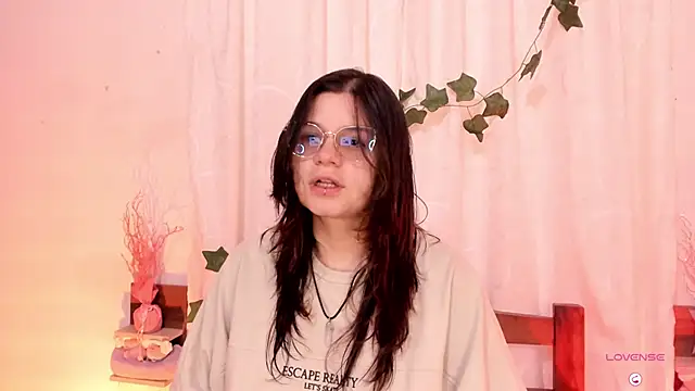 Mey moon online show from February 15, 2025, 5:17 pm