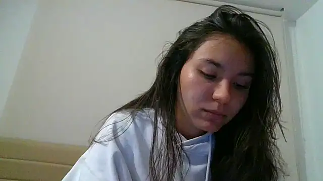 Snapshot of _andygirl chatting on May 13, 2026, 2:40 am andygirl online show from May 13, 2026, 2:40 am