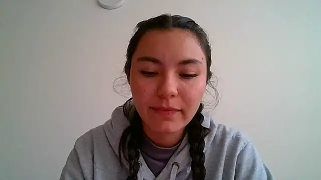 Snapshot of _andygirl chatting on April 23, 2026, 8:32 pm andygirl online show from April 23, 2026, 8:32 pm
