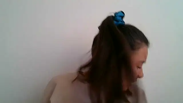Snapshot of _andygirl chatting on April 30, 2026, 9:30 pm andygirl online show from April 30, 2026, 9:30 pm