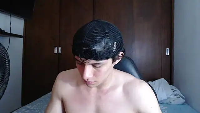 aresholland online show from January 30, 2025, 4:48 am