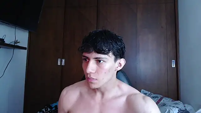 aresholland online show from March 20, 2025, 9:02 pm