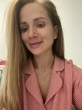 Miya Nika online show from March 15, 2025, 5:37 pm