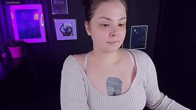 Snapshot of Mayayammy chatting on February 17, 2025, 1:55 pm Mayayammy online show from February 17, 2025, 1:55 pm