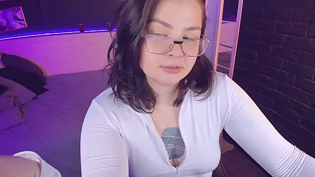 Snapshot of Mayayammy chatting on March 14, 2025, 5:13 pm Mayayammy online show from March 14, 2025, 5:13 pm