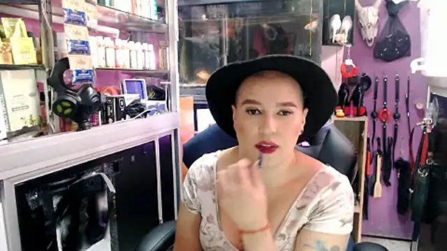 Snapshot of TamySweetness chatting on March 16, 2025, 2:33 pm TamySweetness online show from March 16, 2025, 2:33 pm