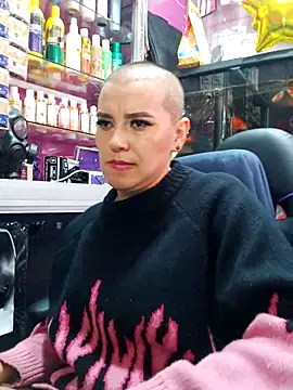 Snapshot of TamySweetness chatting on March 18, 2025, 9:43 pm TamySweetness online show from March 18, 2025, 9:43 pm