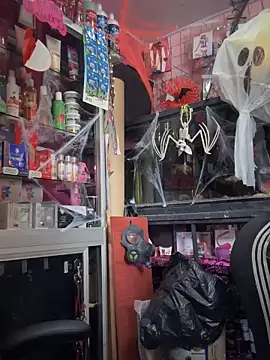 Snapshot of TamySweetness chatting on October 18, 2025, 2:52 pm TamySweetness online show from October 18, 2025, 2:52 pm