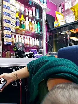 Snapshot of TamySweetness chatting on March 20, 2025, 3:58 pm TamySweetness online show from March 20, 2025, 3:58 pm