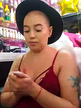 Snapshot of TamySweetness chatting on March 11, 2025, 2:07 pm TamySweetness online show from March 11, 2025, 2:07 pm