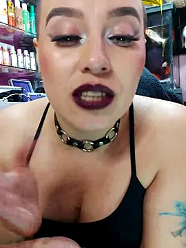 Snapshot of TamySweetness chatting on March 19, 2025, 4:02 pm TamySweetness online show from March 19, 2025, 4:02 pm