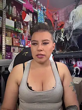 Snapshot of TamySweetness chatting on October 29, 2025, 6:51 pm TamySweetness online show from October 29, 2025, 6:51 pm