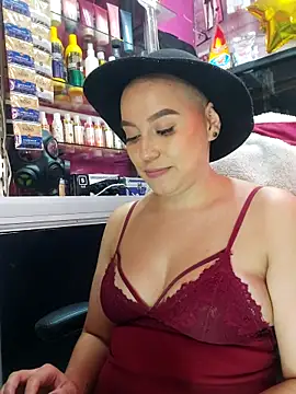 Snapshot of TamySweetness chatting on March 11, 2025, 5:13 pm TamySweetness online show from March 11, 2025, 5:13 pm