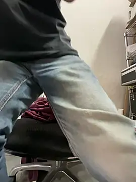 wSilEliaXm online show from March 10, 2026, 3:54 am