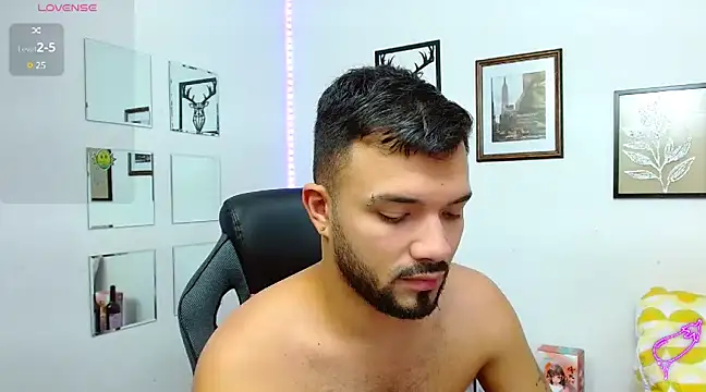 mathew vidal1 online show from March 3, 2025, 11:03 pm