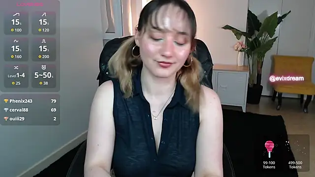 Snapshot of Crystal-dreamt chatting on May 31, 2026, 6:31 pm Crystal-dreamt online show from May 31, 2026, 6:31 pm