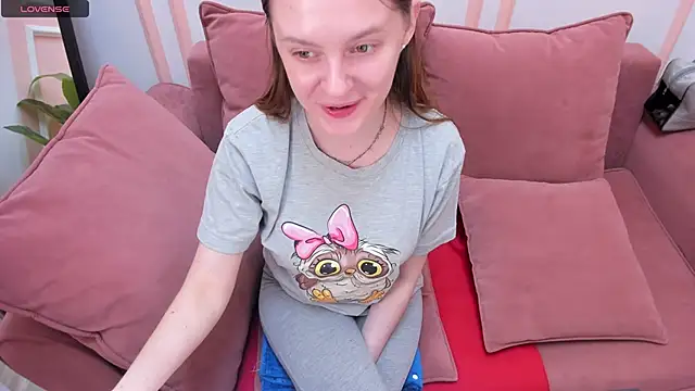 JannaVerdi  online show from October 6, 2025, 6:36 am