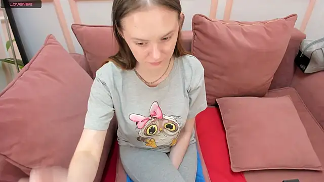 JannaVerdi  online show from September 26, 2025, 6:31 am