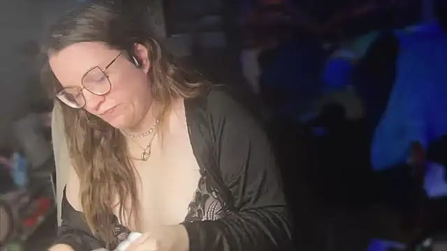 Snapshot of spunlikecottoncandy chatting on September 16, 2025, 5:19 am spunlikecottoncandy online show from September 16, 2025, 5:19 am