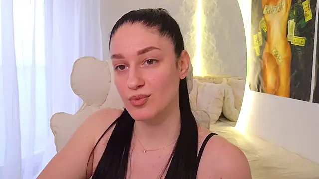 moniqque online show from April 11, 2026, 2:10 pm