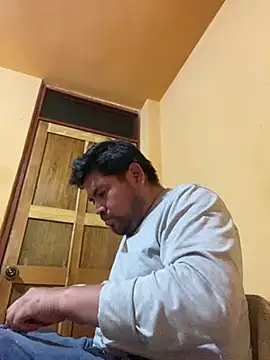 jerrydiaz online show from June 3, 2026, 2:23 am