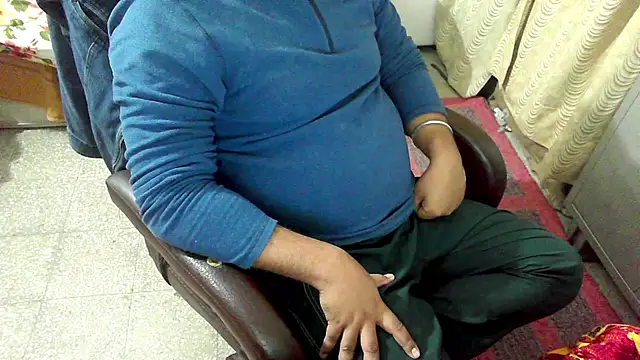 rentarob online show from December 16, 2025, 5:06 pm