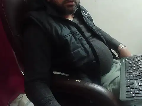 rentarob online show from February 2, 2025, 7:14 pm