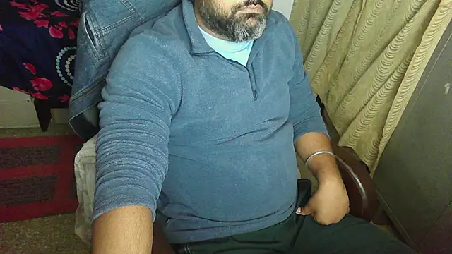 rentarob online show from November 25, 2025, 7:52 am