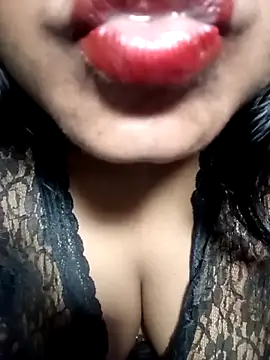 Hotlisa online show from February 17, 2026, 4:59 pm