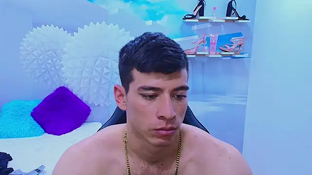 DEIBY BABY online show from November 28, 2025, 7:25 pm