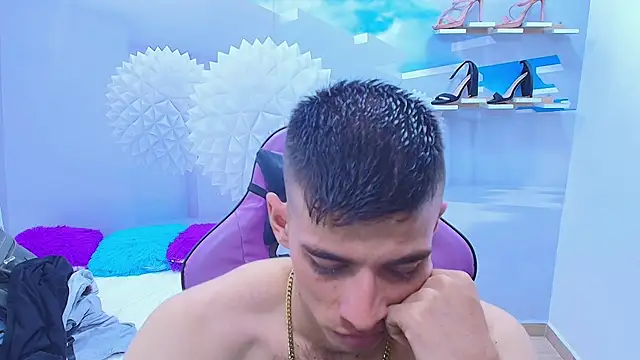 DEIBY BABY online show from September 29, 2025, 7:52 pm