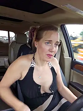 SkyelarSommer online show from March 16, 2025, 9:47 pm