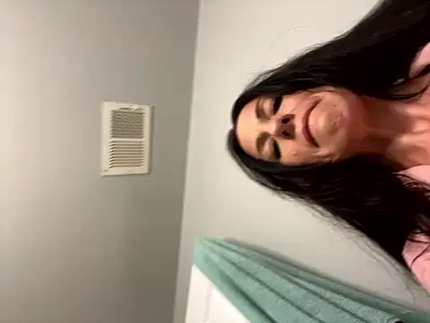 DominiqueX0 online show from September 28, 2025, 3:02 am