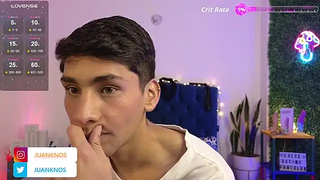 Snapshot of by_pandora chatting on March 3, 2026, 8:16 pm by pandora online show from March 3, 2026, 8:16 pm