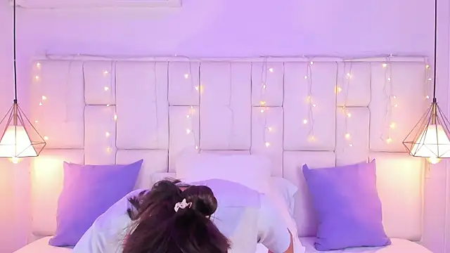 SarahSophia  online show from March 10, 2025, 11:34 am