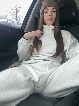  i have cookies1 online show from February 15, 2025, 1:05 pm