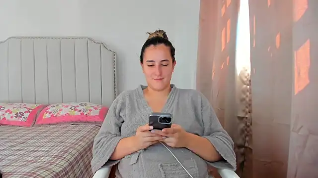 Hanna86 online show from November 26, 2025, 3:45 pm